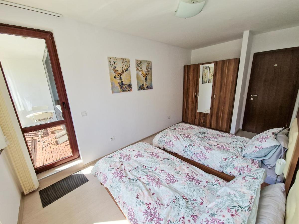 Sunny Apartment C25 โบโรเวทส์ ภายนอก รูปภาพ